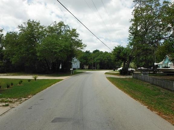 3rd image of 40124 Orange Cir
