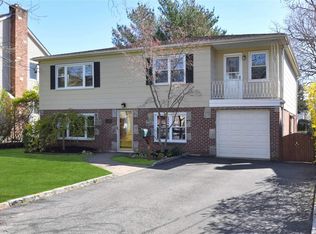 6 Dunes Ln FLOOR 2, Pt Washington, NY 11050