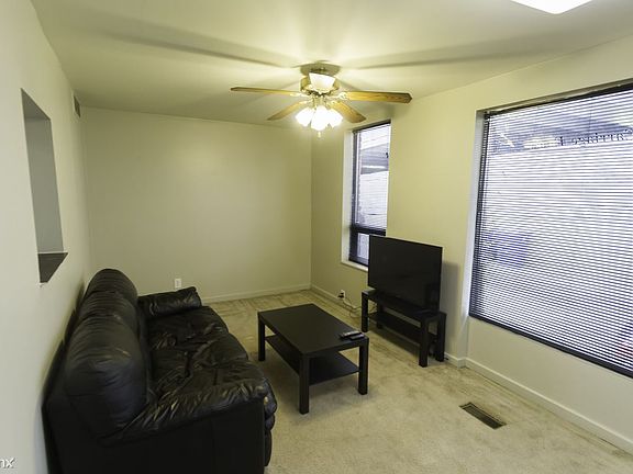 5th image of 213 1/2 N Main St