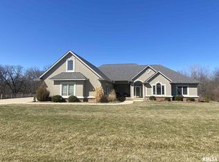 8717 W Schmitt Ln, Edwards, IL 61528