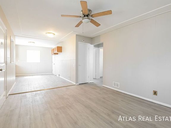 5th image of 1065 S Perry St