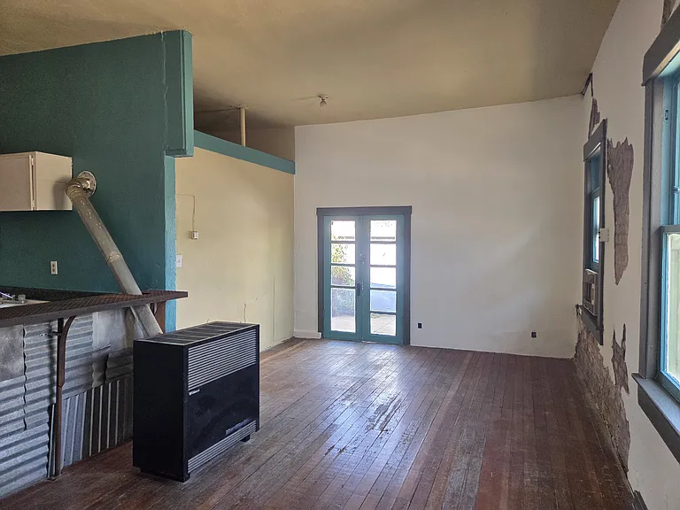 209 W Simpson St — Photo 6