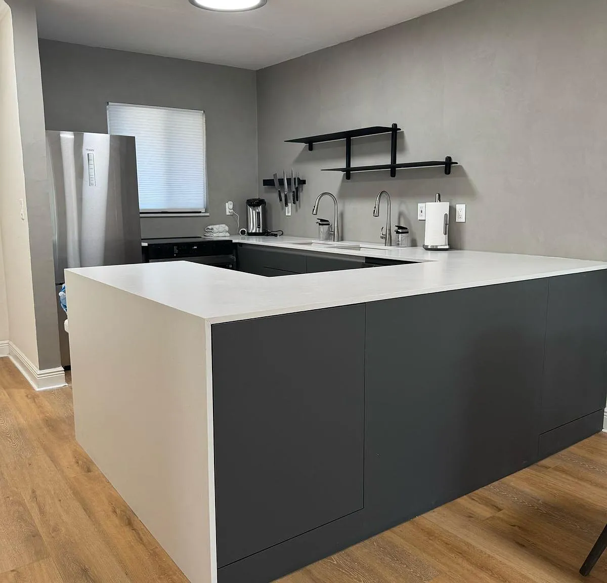 2 bed, 1000 sqft, $2,350 — Photo 4