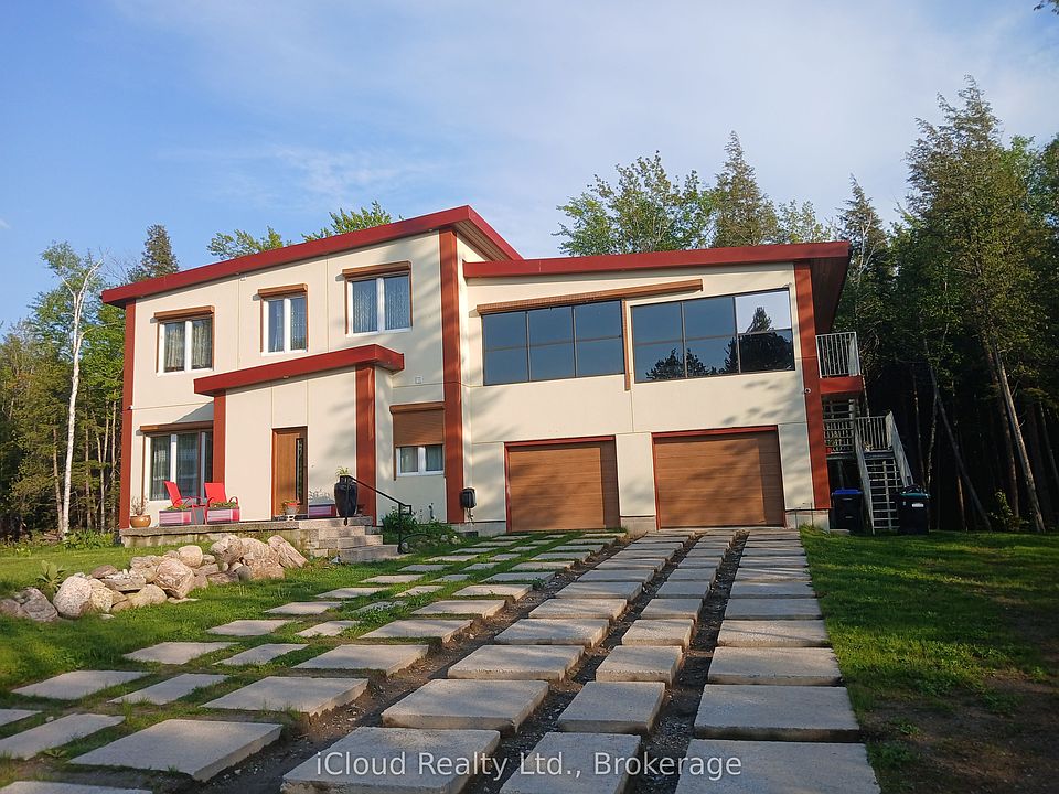 1st image of 2216 Champlain Rd
