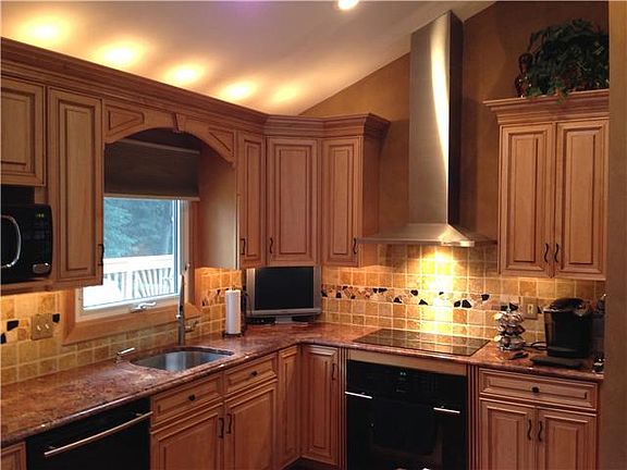 2nd image of 19 Tansey Dr