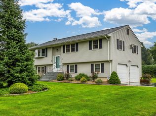 17 Field Dr, Simsbury, CT 06070