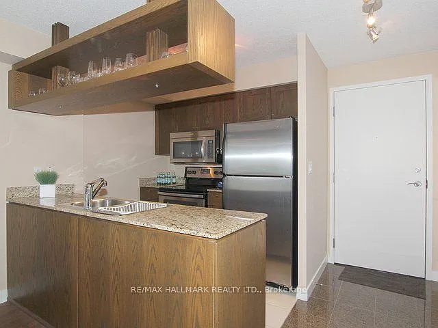 81 Navy Wharf Ct #3302 — Photo 5