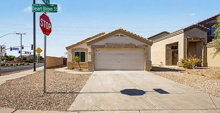 23765 W Desert Bloom St — Photo 4