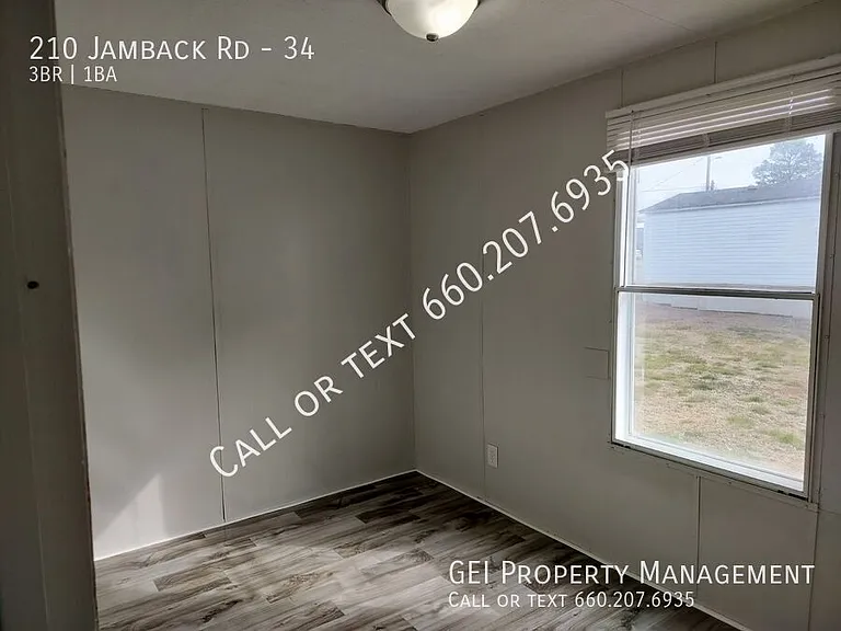 210 Jamback Rd #34 — Photo 8
