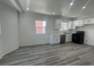 320 E 35th St #1, Los Angeles, CA 90011