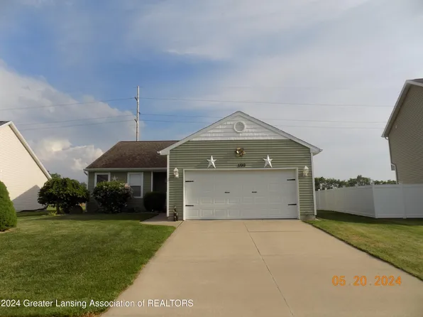 1199 Wildflower Dr, Holt, MI 48842