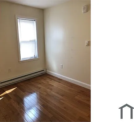 28 Harwood St #3 — Photo 8