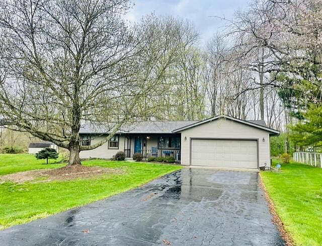 1st image of 415 Donovan Dr