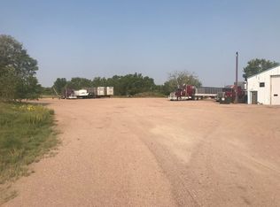 501 Chuckwagon Rd, Ogallala, NE 69153
