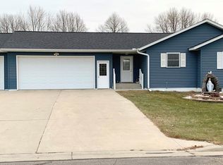 115 9th St SE, Freeport, MN 56331