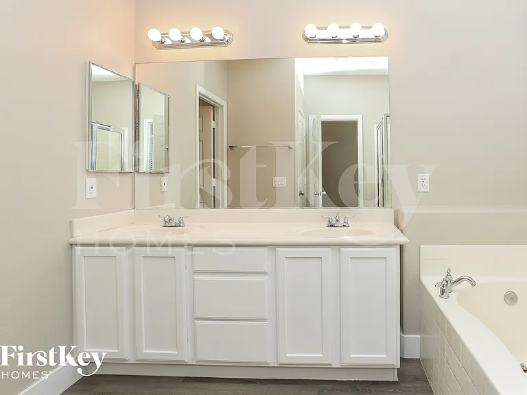 6834 Dovecote Ave — Photo 13