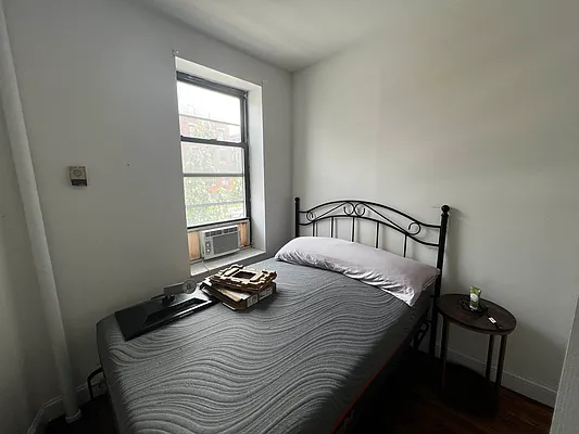 Rented by Salon Realty Corp | media 5