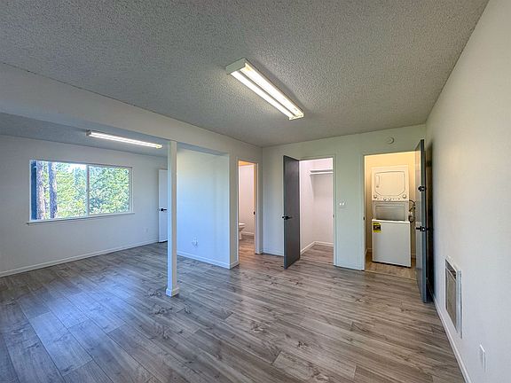 5th image of 20473 Skyline Rd #1