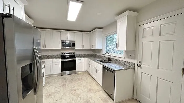 4 bed, 3.0 bath, $3,150 — Photo 4