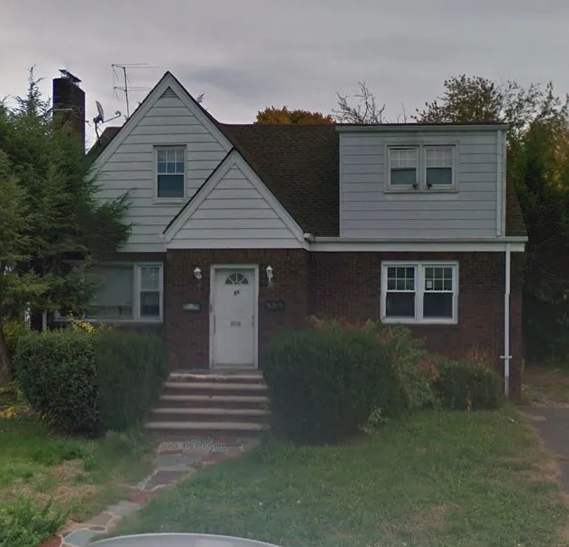 54-58 Laurel St photo 1