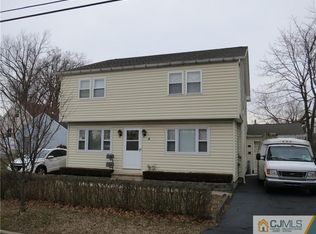 4 Van Winkle Pl, Piscataway, NJ 08854