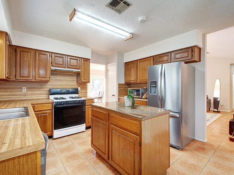 12607 Andromeda Cv — Photo 3