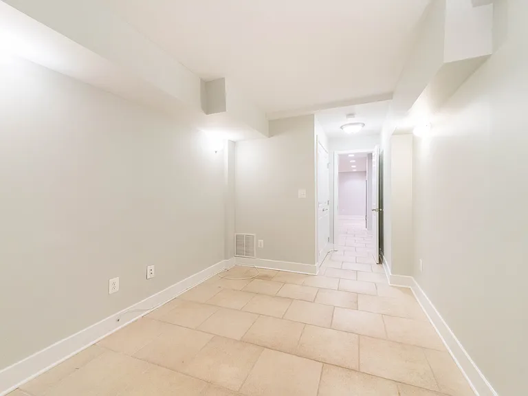 1361-1361B Perry Pl NW — Photo 10