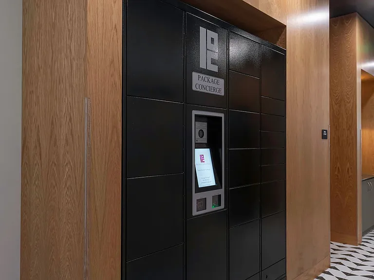 CHRONICLE: Stylish Wallingford Studios with Full Appliance Package & Premium Amenities — Photo 17