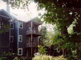 13 Mastro Ln, Enfield, NH 03748