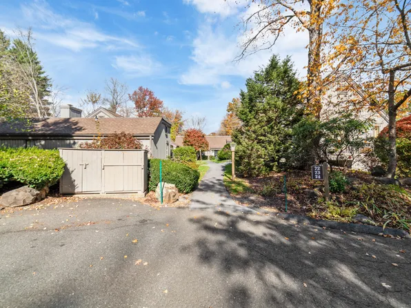 73 Heritage Village #D, Southbury, CT 06488