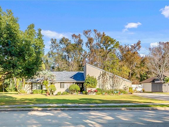 2nd image of 202 Lonesome Pine Dr