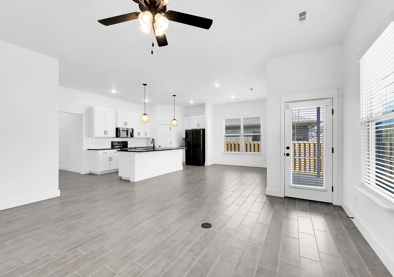 Brand New Home Waiting For you! — Photo 4