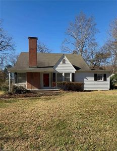 5620 Main St, Pfafftown, NC, 27040