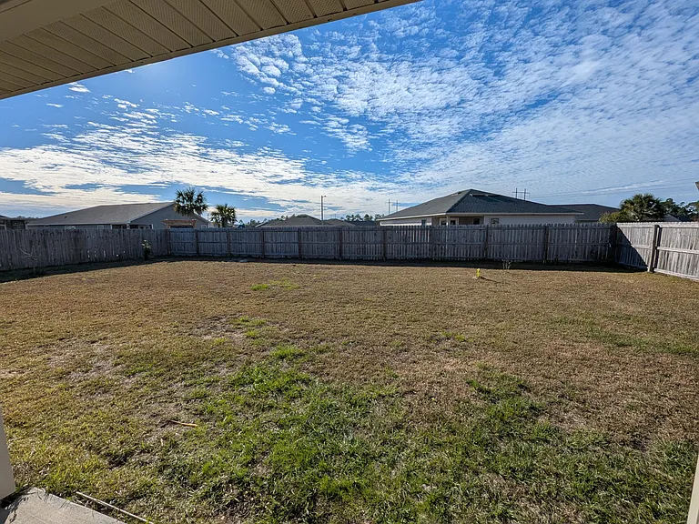 2401 Spur Ln — Photo 26