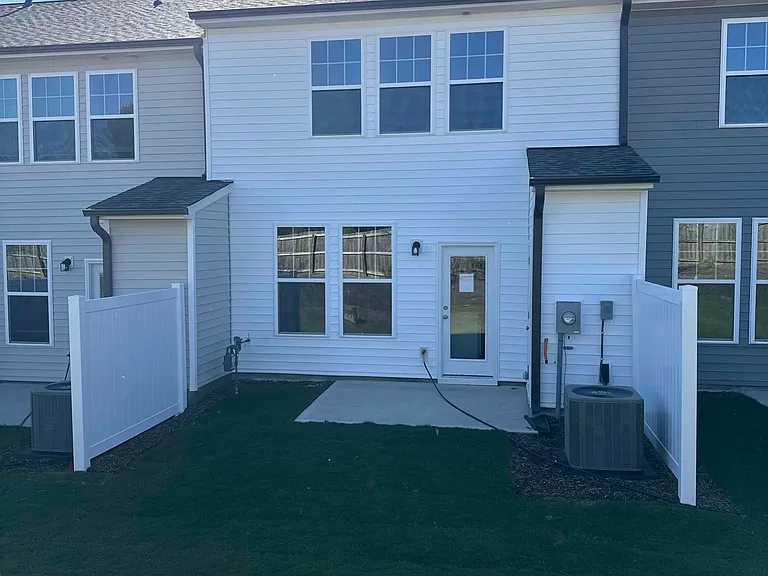 78 Bloodroot St — Photo 2