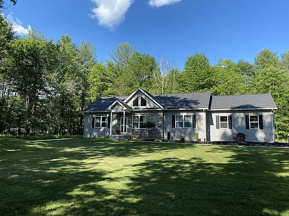 3rd image of 55 Fredric Ln