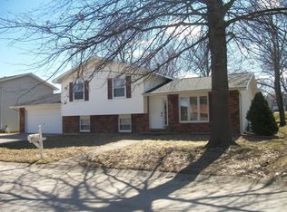 4 Yorkshire Dr, Ottumwa, IA 52501