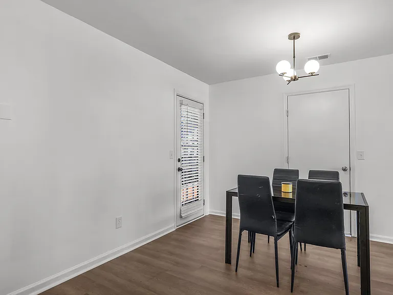 783 Inwood Dr — Photo 16