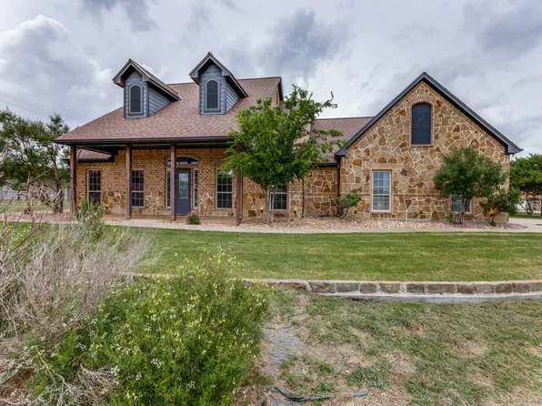 5584 Justine Pl, Benbrook, TX 76126
