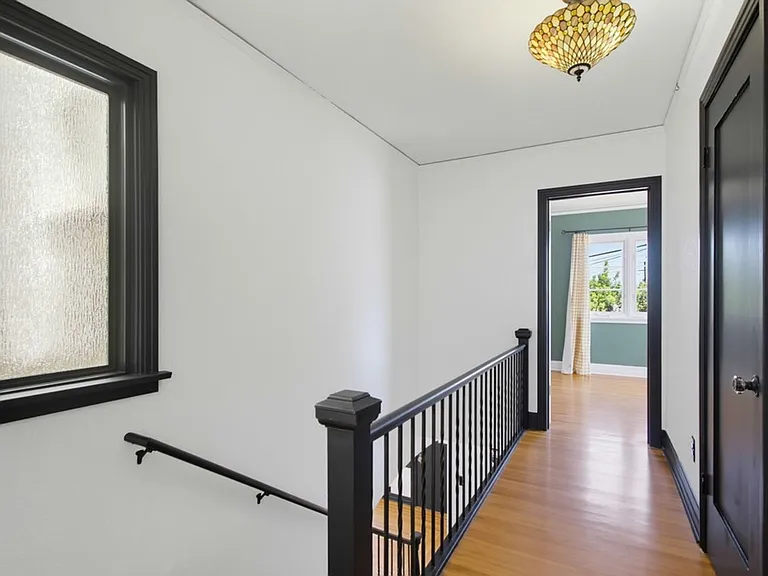 2615 Myrtle Ave — Photo 64