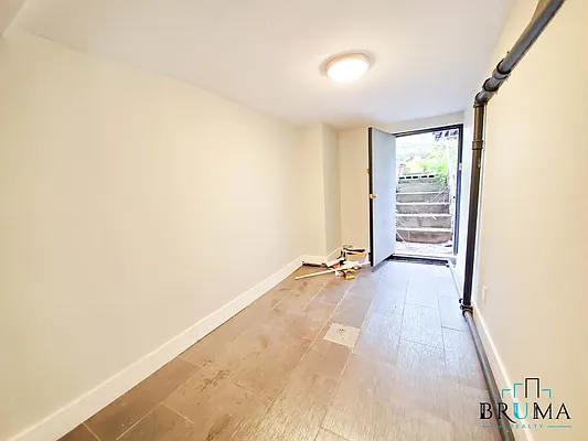 Rented by Bruma Realty LLC | media 22