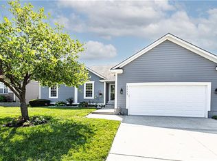 1111 NW Boxelder Ct, Grain Valley, MO 64029