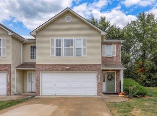 1618 NW Samantha Ct, Blue Springs, MO 64015