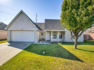 553 Valarie Ln, Midlothian, TX 76065