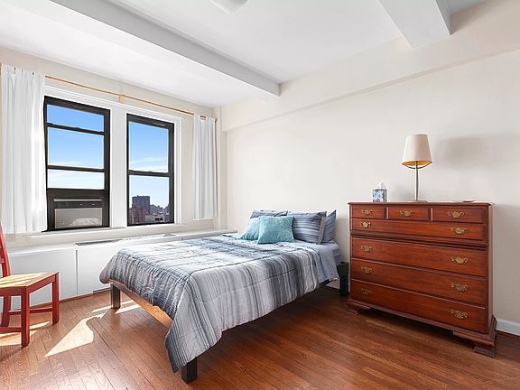 3rd image of 245 W 107th St APT 15G
