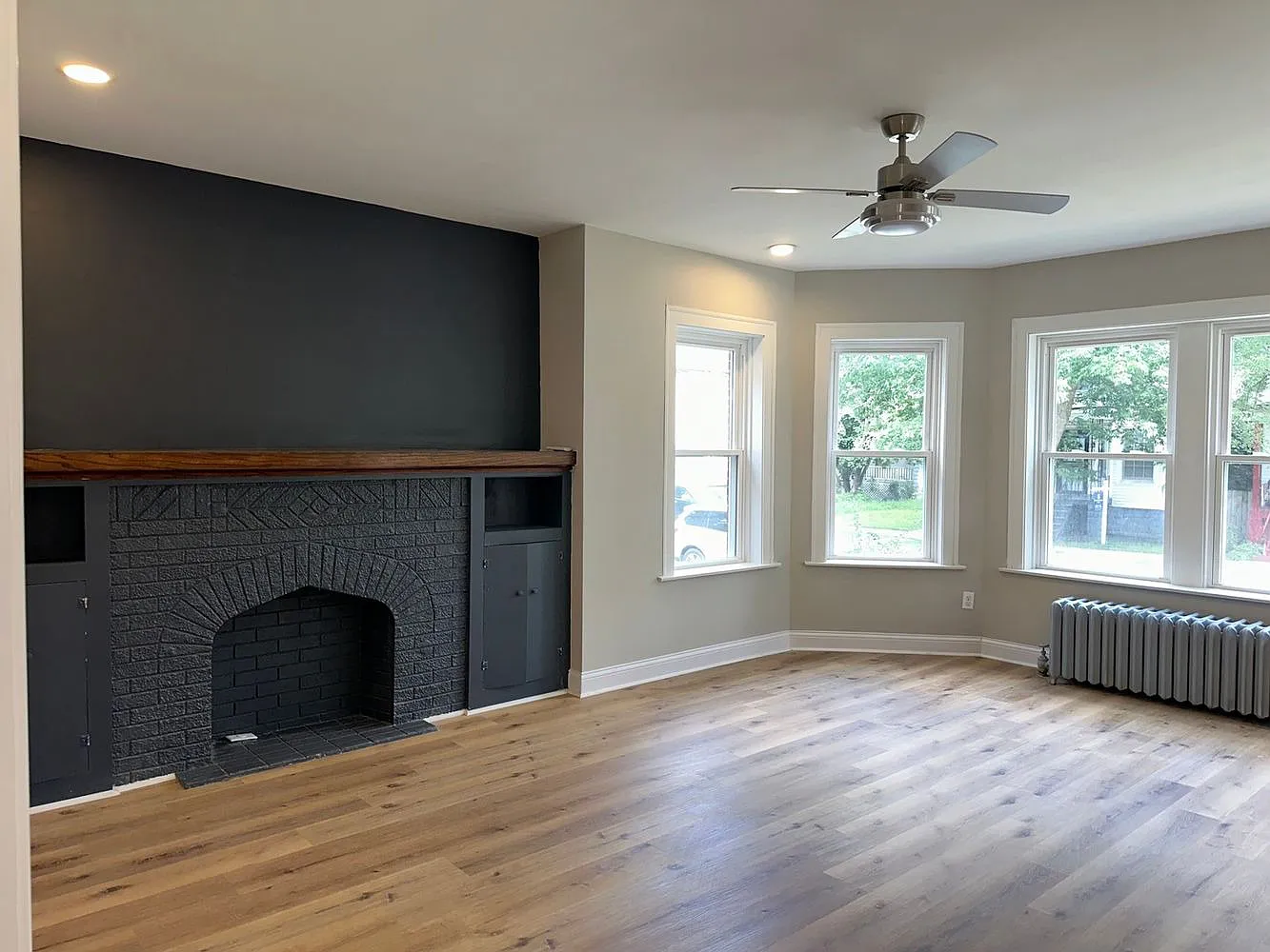 2 bed, 1400 sqft, $1,475 — Photo 2