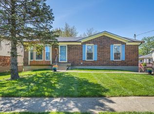 10302 Bayport Rd, Jeffersontown, KY 40299