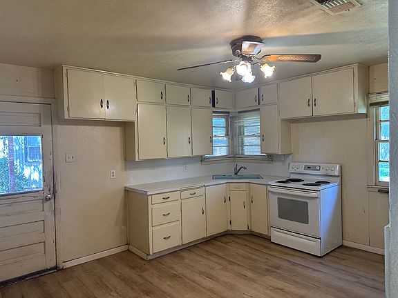 4th image of 5120 37th St