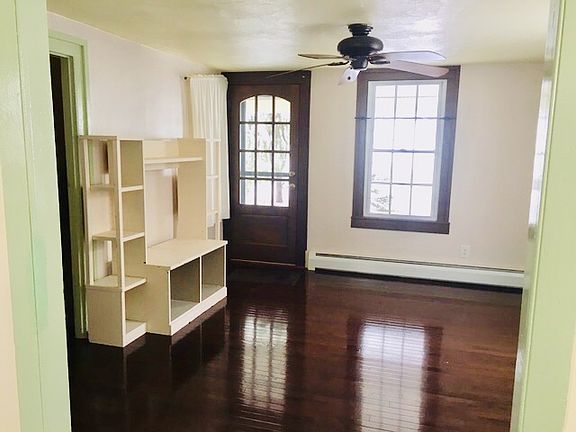 living room,hardwood floors