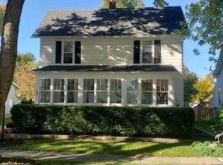 131 N Hadsall St, Genoa, IL 60135